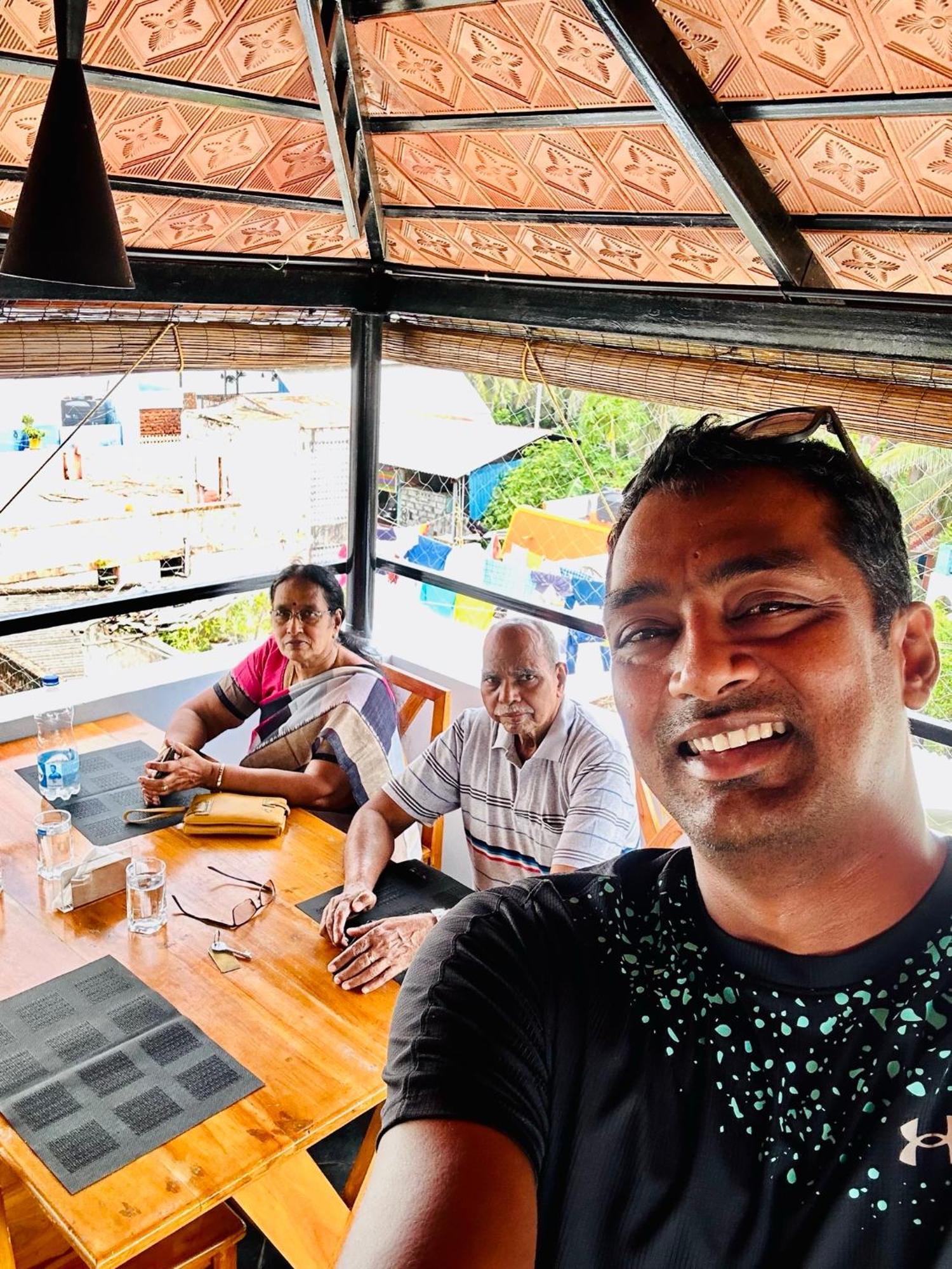 Catch A Wave Hotel Mahabalipuram Bagian luar foto